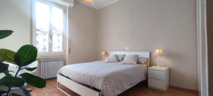 2 Bedroom Gem Near Milano Centrale Fast Wi Fi Kademy House Camera foto