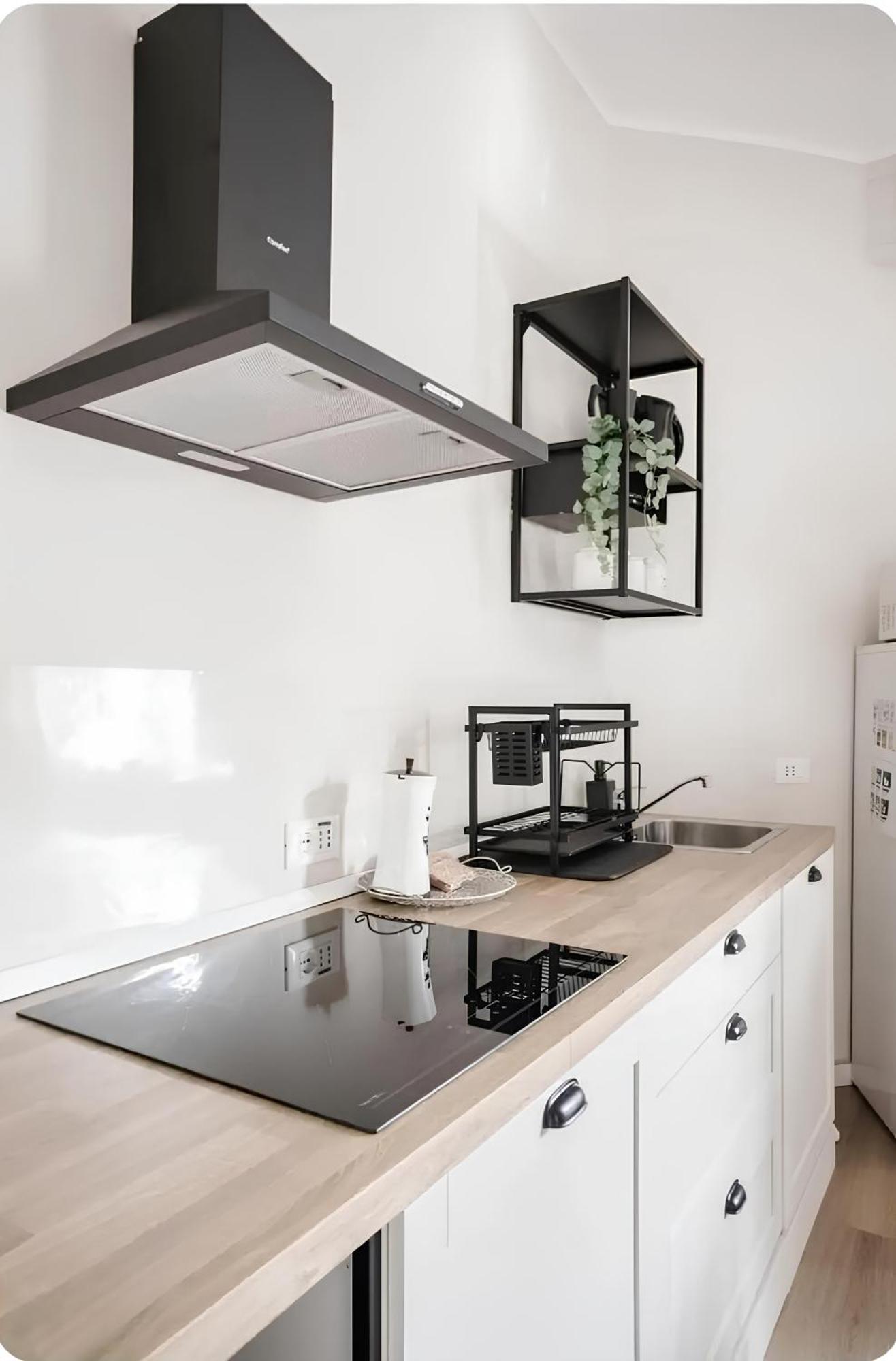 2 Bedroom Gem Near Milano Centrale Fast Wi Fi Kademy House Esterno foto